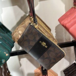 Coach Corner Zip Wristlet In Signature Canvas Gold/Brown Black